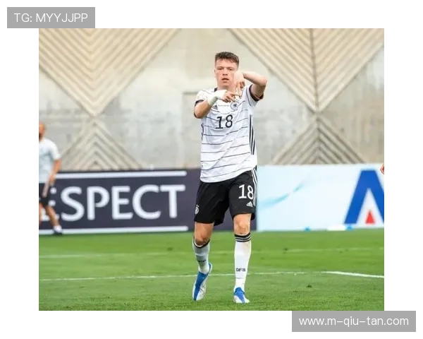 狼堡小将佩伊契诺维奇戴帽，个人表现闪耀